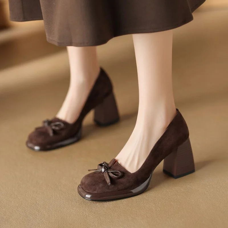 

Женские туфли Мэри Джейн во французском стиле ретро с круглым носком 2025, туфли-лодочки Мэри Джейн на массивном каблуке с бантом, туфли с низким вырезом для миниатюрных женщин