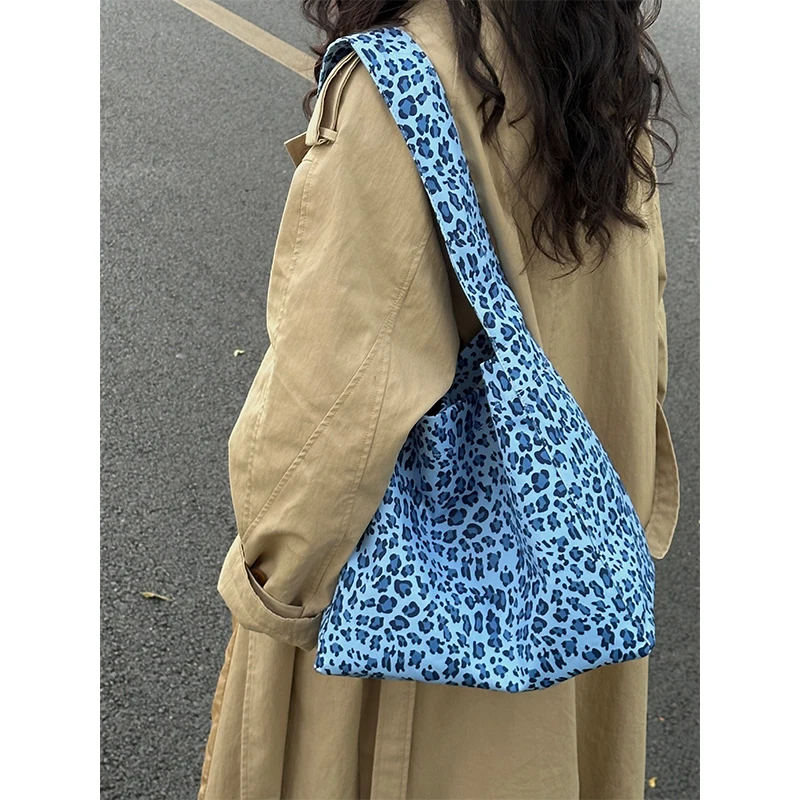 

Light Blue Leopard Print Canvas Tote Bags for Women Large Capacity Casual Daily Shopping Shoulder Bag Magnetic Button Handbag