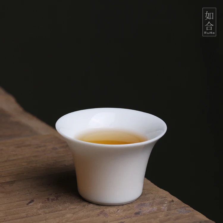 Old Chaozhou Classic Traditional Tea Horseshoe Bell Cup, High Temperature Sintered White Porcelain Pu'er Black Tea,