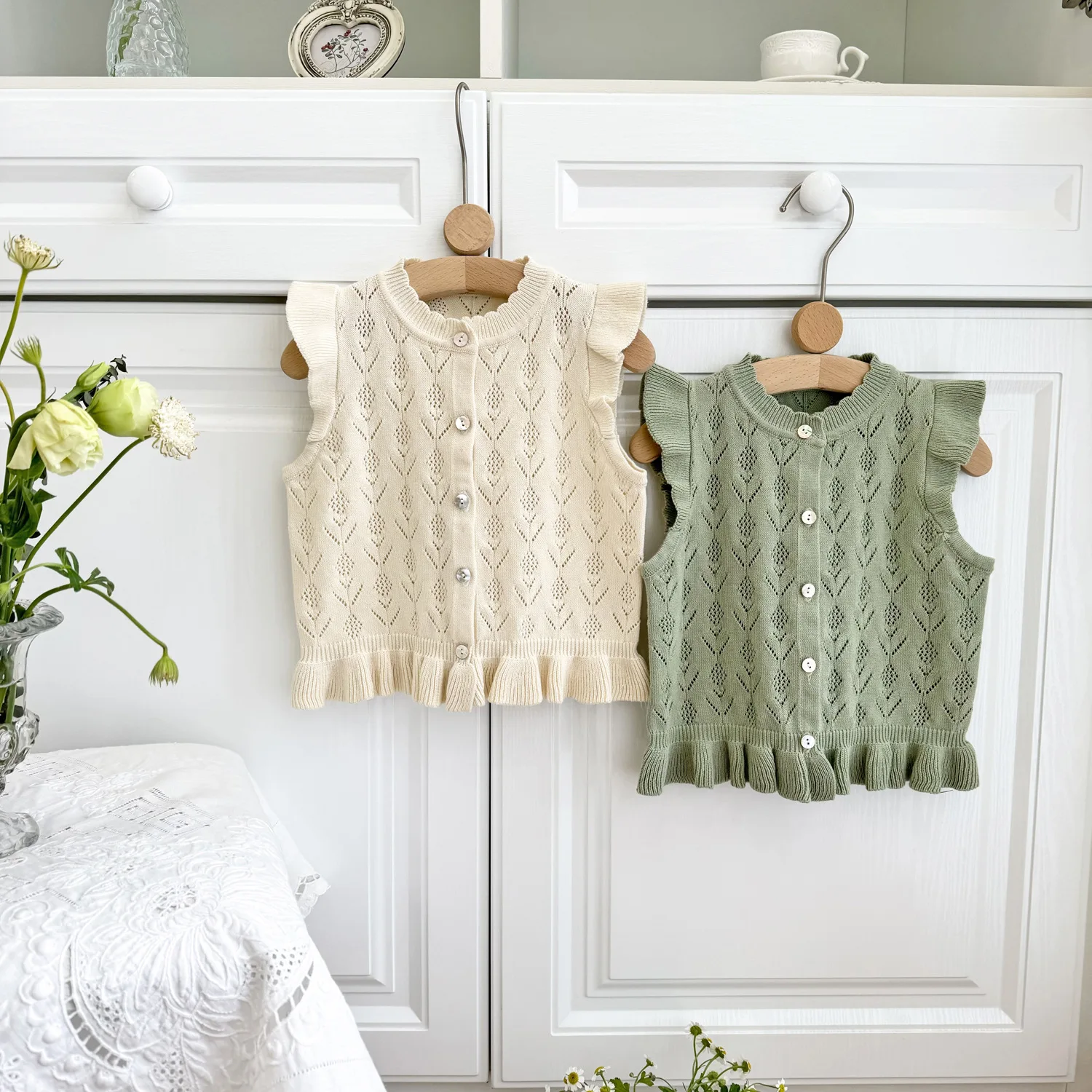 

Spring Girls Knit Cardigan Vest Fashion Children Green Hollow Out Knitted Vest Jacket Kids Baby O-neck Sweater Autumn Solid Vest