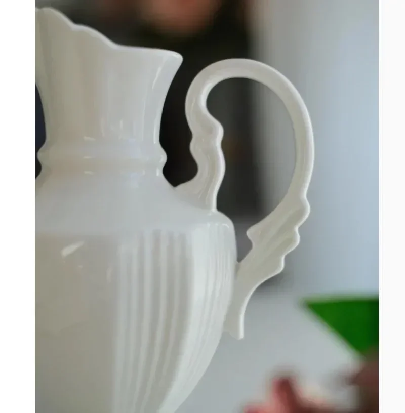 

Creativity Country Style Desktop Vase Vintage White Jug Vase Garden Watering Ceramic Kettle Flower Vase Pot Home Decor Crafts
