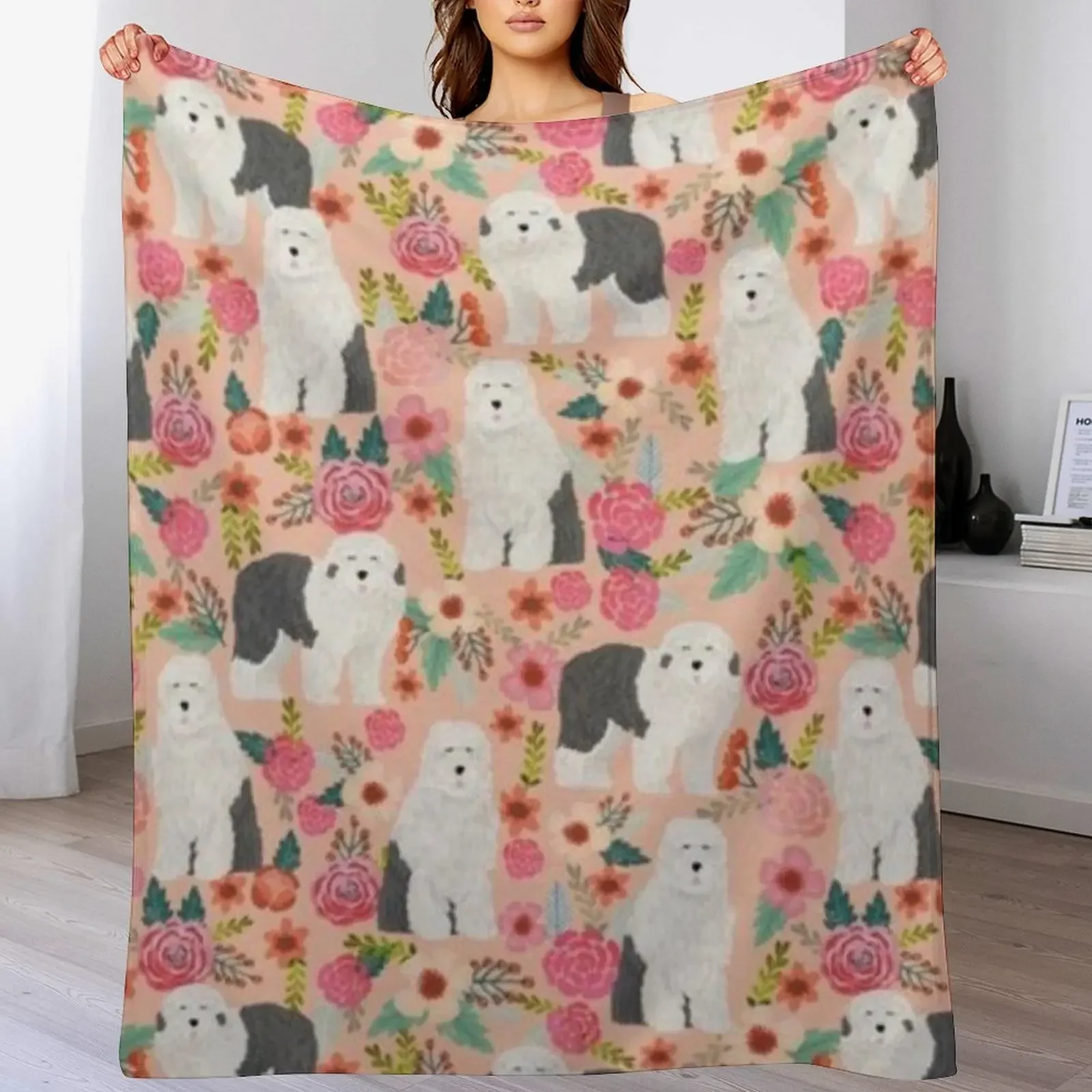 OLD ENGLISH SHEEPDOG Throw Blanket Cozy Napping Blanket Gift for Mom Dad