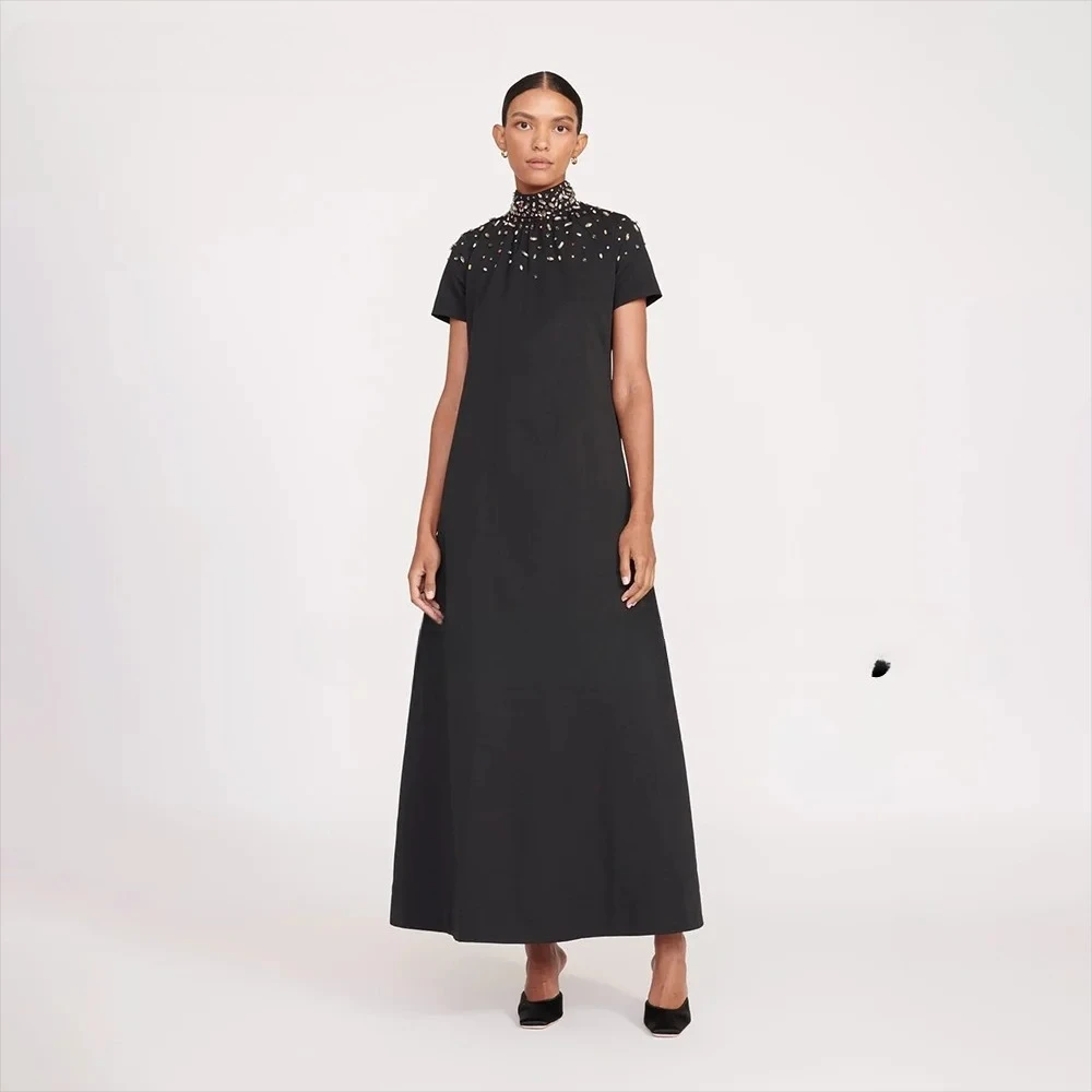 

Customized High Neck A-line Evening Dress Fashion Sequined Rhinestones Black Party Party Gowns for Women 2026