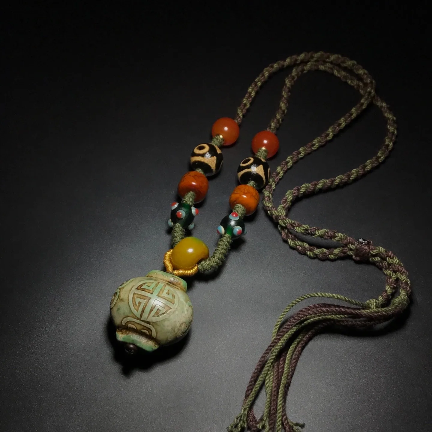 Collectible Old Tibetan Agate Dzi Carved Longevity&Fu Beads Necklace J0427