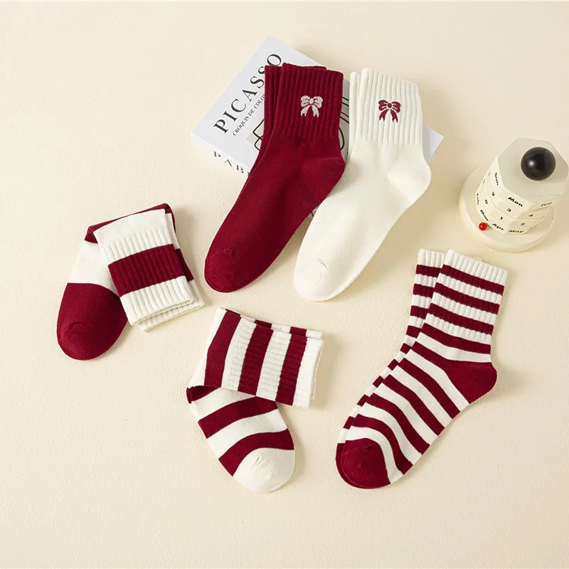 

5 Pairs Women's Socks Comfortable For Girl Set Christmas Bow High-quality Cotton Socks Striped Red Sweet Kawaii Mid Tube Socks