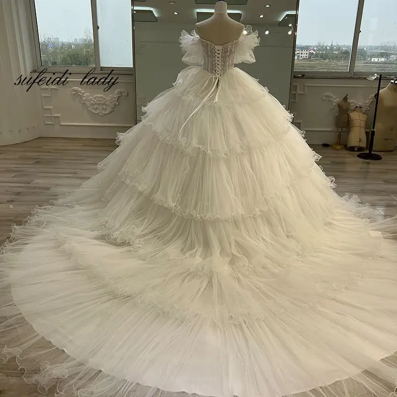 2022 Lace Wedding Dress Floor Length Elegant Bridal Gowns Robe De Mariee Ruffles Skirt Vintage Bride Custom Ball Gown Puffy Tull