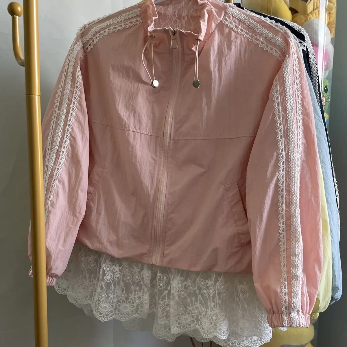 

Свободное укороченное пальто, осень 2023, новая мода, кружевной лоскутный кардиган на молнии с длинными рукавами, милая пикантная куртка для девочек, женский топ Y2k