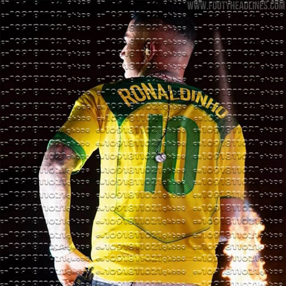 

25/26 Summer New Kid/Adult Same Style Sports Short Sleeved T-Shirt Ronaldinho Classic Brazilian Shirt Male And Female Fan Shirt
