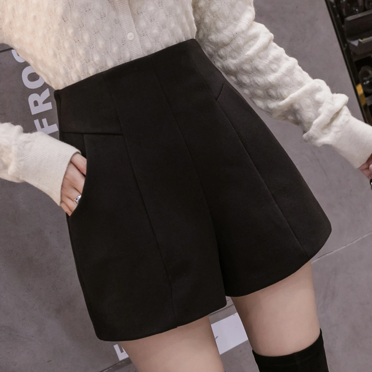 Cheap wholesale 2021 autumn winter new fashion casual cute sexy women shorts outerwear woman female OL high waist black shorts