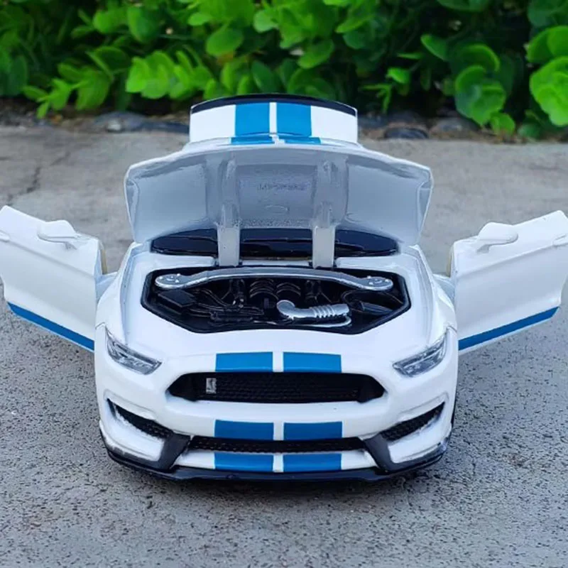 1/32 shelby gt350 modelo de carro esportivo liga puxar para trás veículo genuíno licença simulação carro crianças brinquedos presente