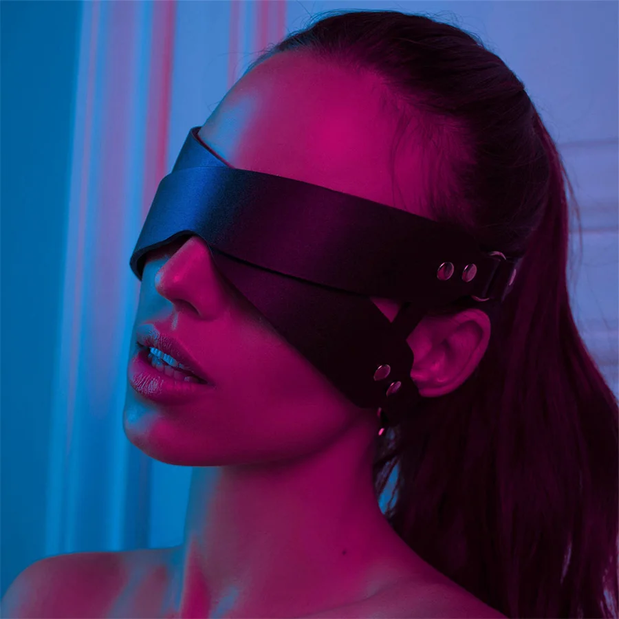 Máscara de ojos con arnés de cuero con máscaras de Bondage sexuales cruzadas, fetiche con los ojos vendados, Cosplay, juegos para adultos, productos sexuales eróticos para mujeres y hombres