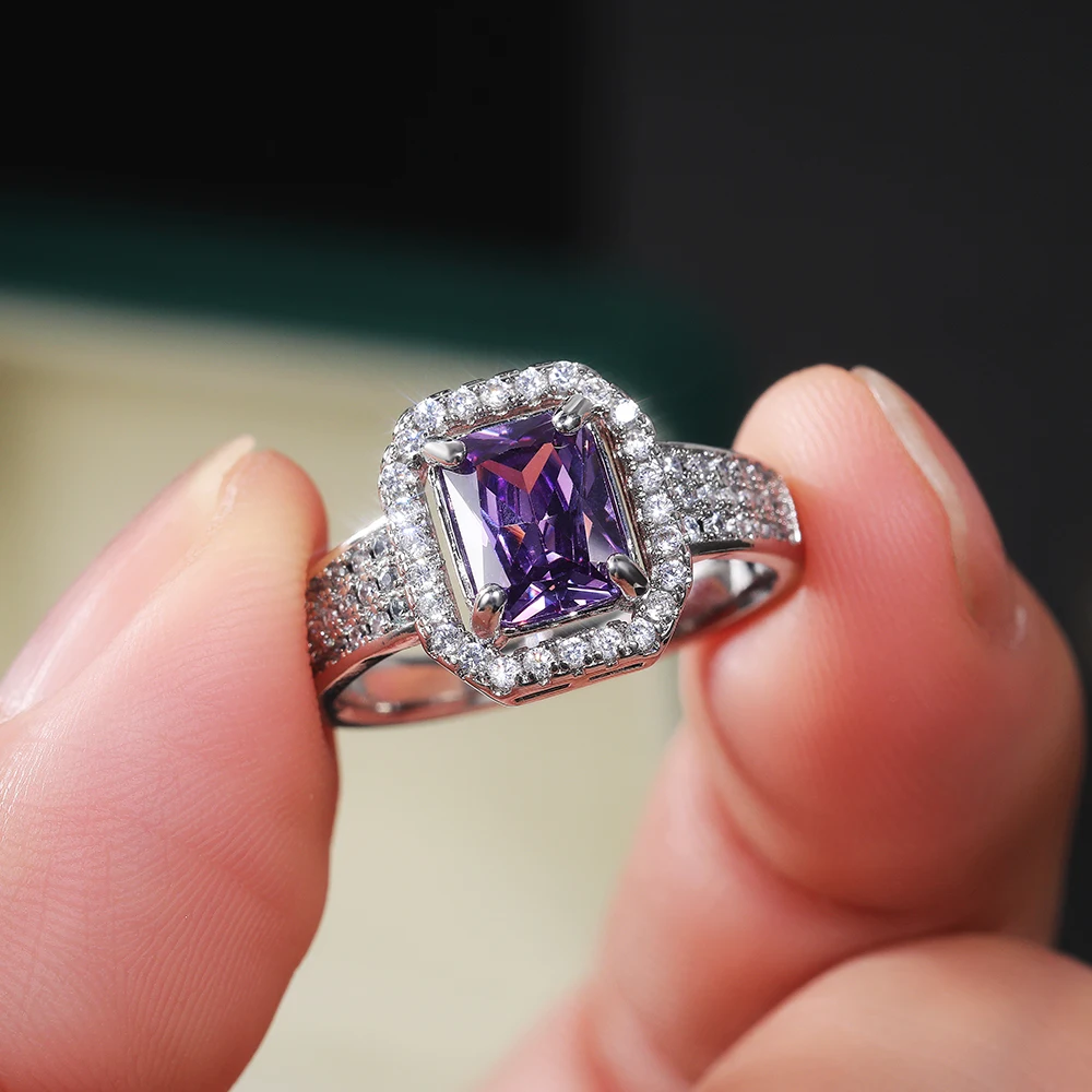 Huitan Gorgeous Women Finger Rings Graceful Female Party Accessories Full Bling Iced Out Unique Purple Color Cubic Zirconia Ring