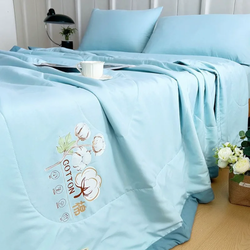 

Season - Friendly Plain - Color Cooling Quilts: Single & Double Sizes, Great for Year - Round Use in Student Residences