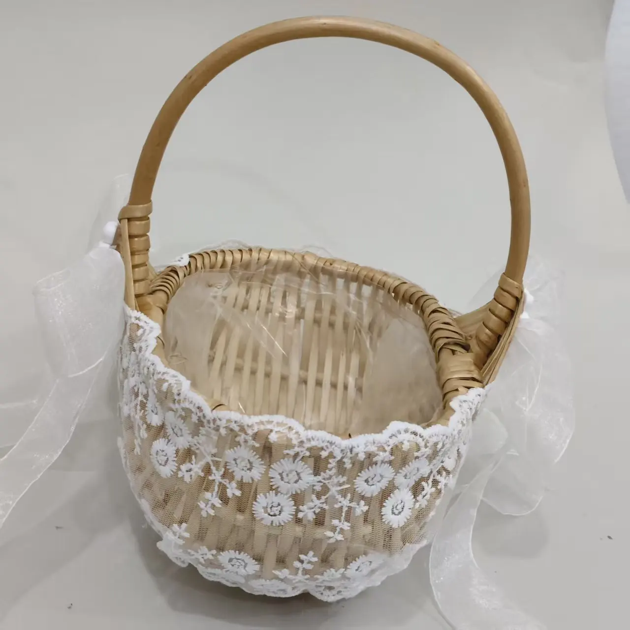 Western-style romantic flower girl bridesmaid wedding gift advanced basket practical birthday gift flower basket image 3