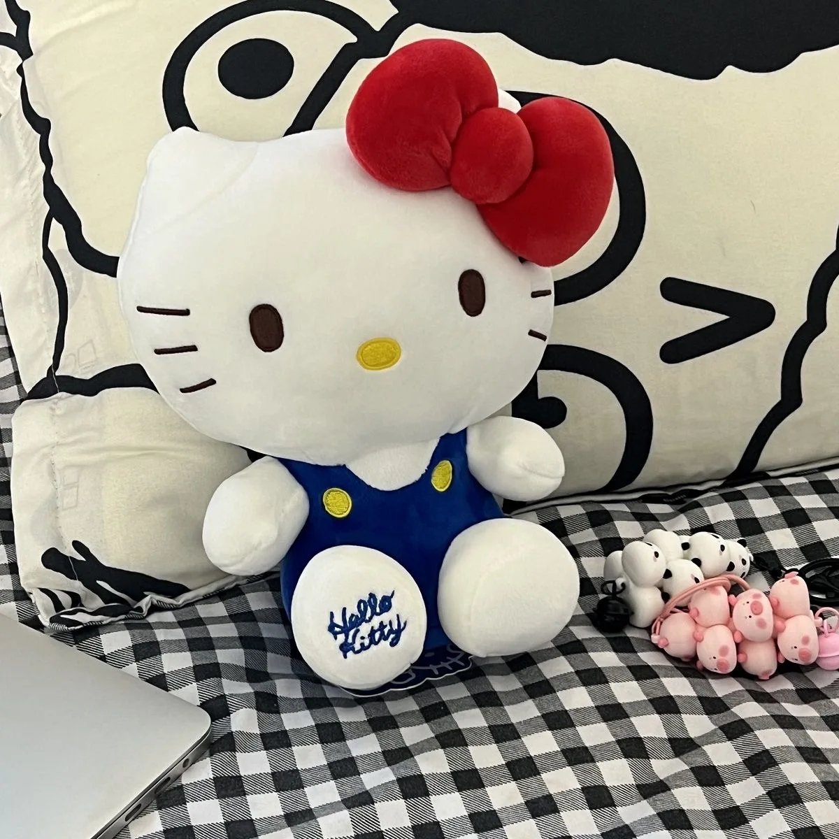 サンリオハローキティベビーぬいぐるみアニメぬいぐるみスロー枕子供の車の装飾人形誕生日プレゼント女の子子供のため