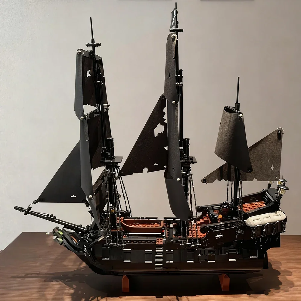 Blocs de construction de bateau Pirate de Sparrow, modèle de bateau à voilier, briques à assembler pour enfants et adultes, cadeaux d'anniversaire, nouveauté 20225, 10365
