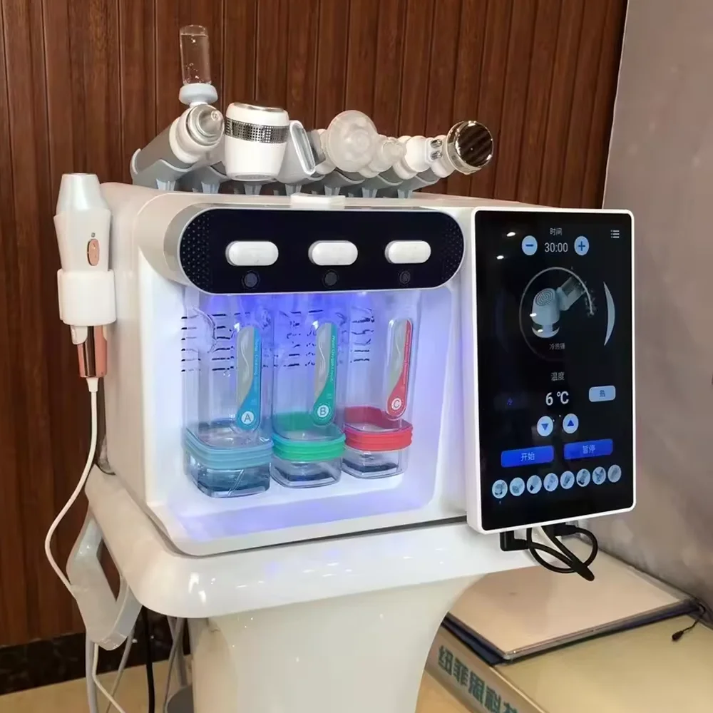 Korean New Face 8 in 1 Small Bubble Facial Skin Management Machine Hydradermabrasion Deep Cleansing Ultrasonic Face Lifting