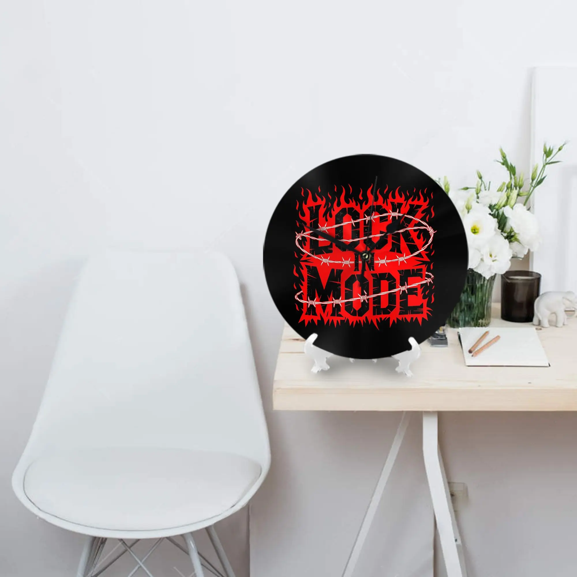 Lock In Mode Gothic Flames Barbed Wire Design Wall Clock Room Decoration Silent Round Clock for Bedroom Living Kitchen Home