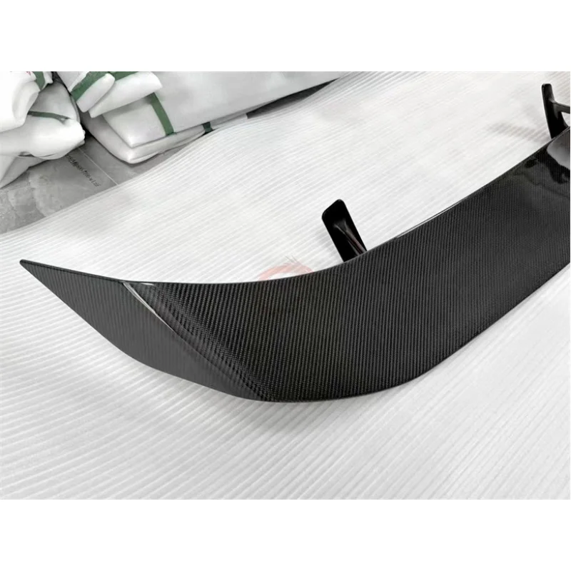 

For Aston Martin Vantage V12 Style Rear Upgrade Carbon Fiber Trunk Spoiler