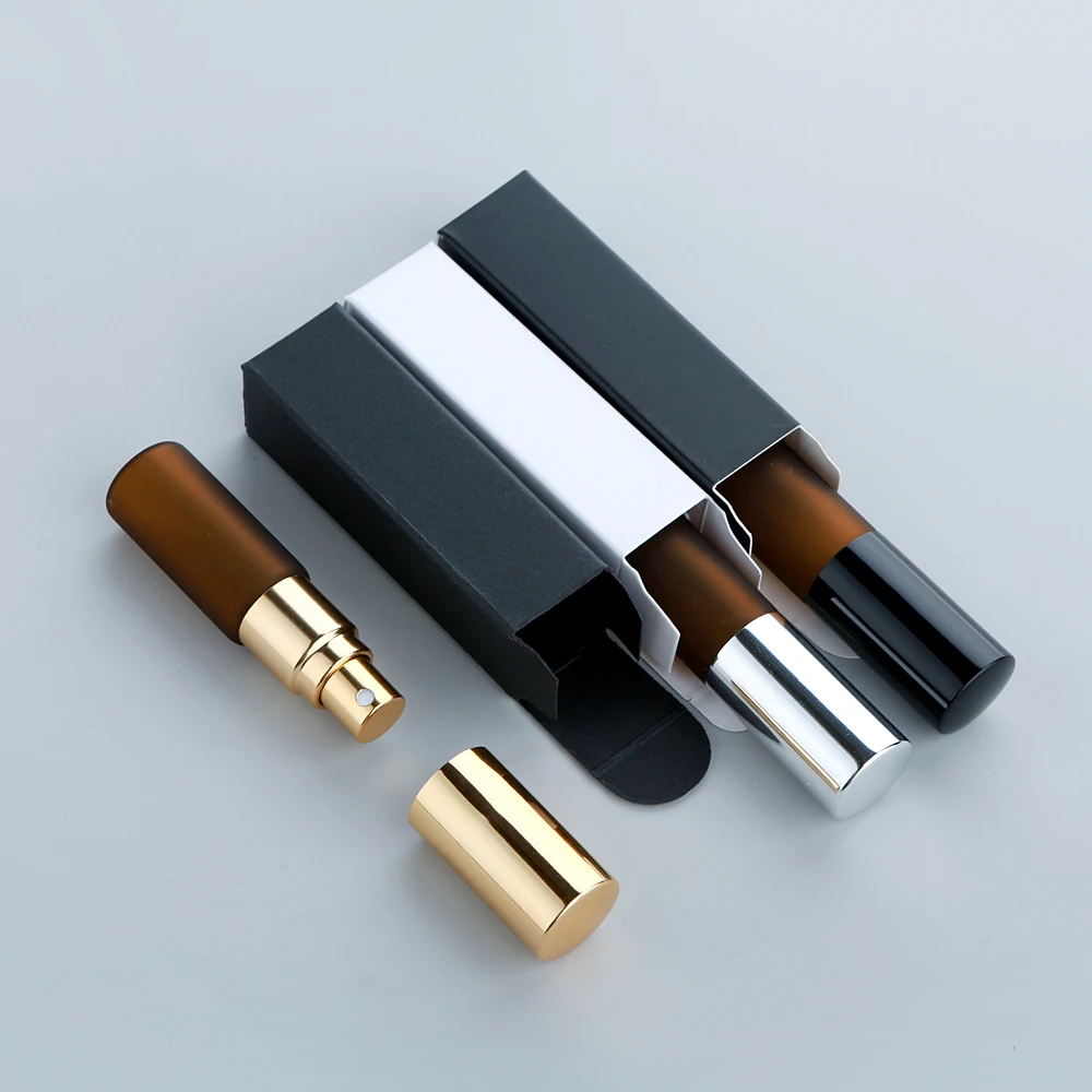 

30 шт., 5 мл, янтарный матовый флакон духов с упаковочной коробкой, распылитель, пустые флаконы для образцов духов, индивидуальный логотип, дополнительная оплата