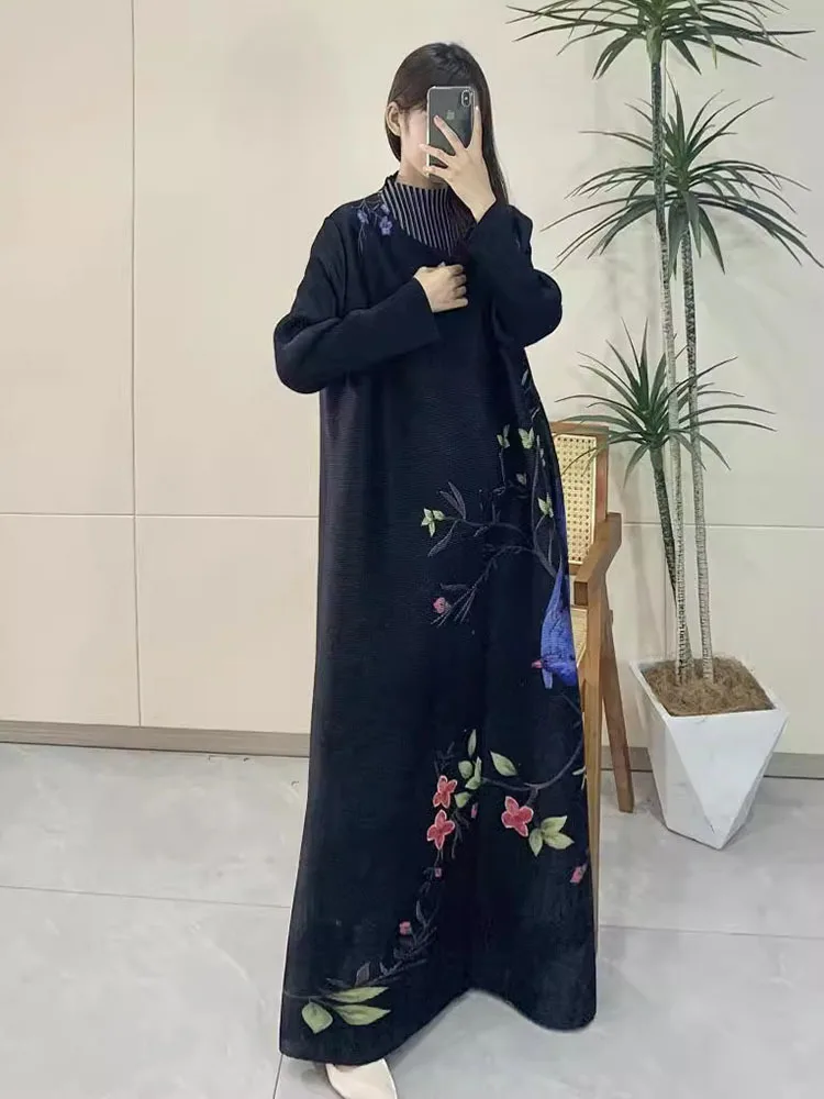 LANMREM Pleated Flower Print Black Coat With Round Neck Long Sleeved Cape Women\'s Fashion Clothing 2024 Autumn New 2DA7602