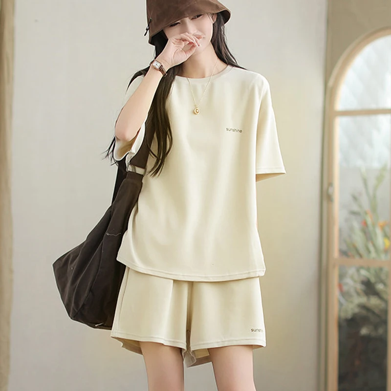 

Unique Beautiful Korean Style Two-Piece Set Summer Collection by Guangzhou Thirteenth Factory Anti-Aging Youthful Trendy Wome...