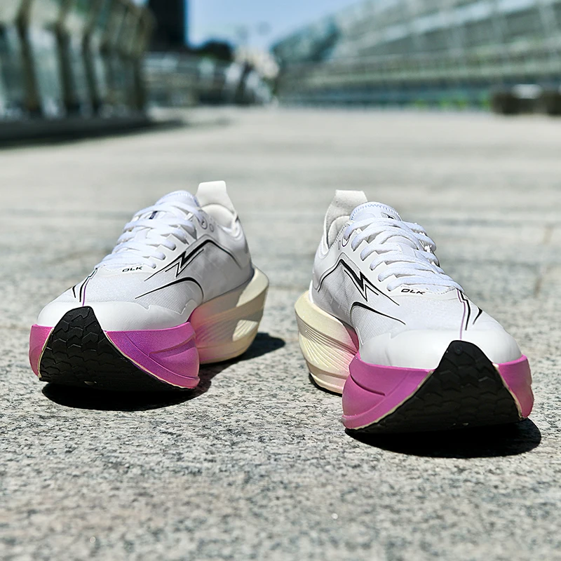 New 2025 Hot Sale Breathable Professional Comfortable Lightweight Wearable Running Shoes Marathon Training Shoes Very Good