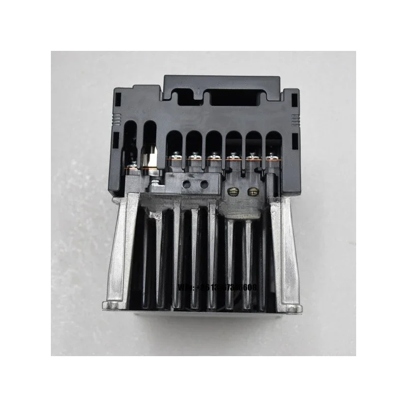 Other Electrical Equipment Inverter Phase Converter FR-A840-00126-E2-60 Controller Inverter