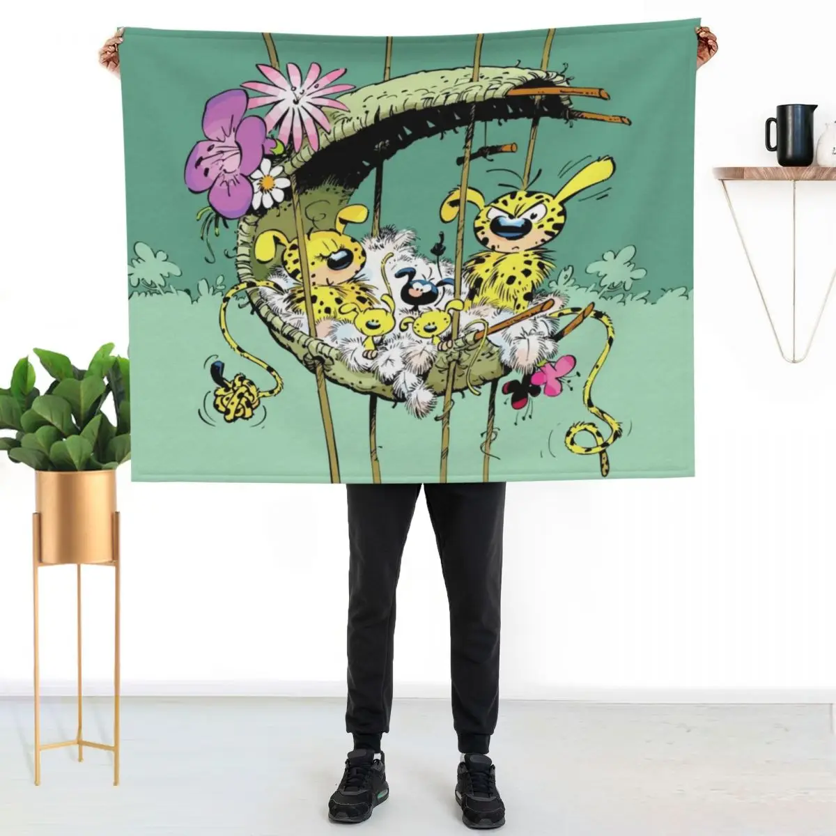 Marsupilami with family in nest / Green design Throw Blanket Summer Cool Breathable Blanket for Sleeping