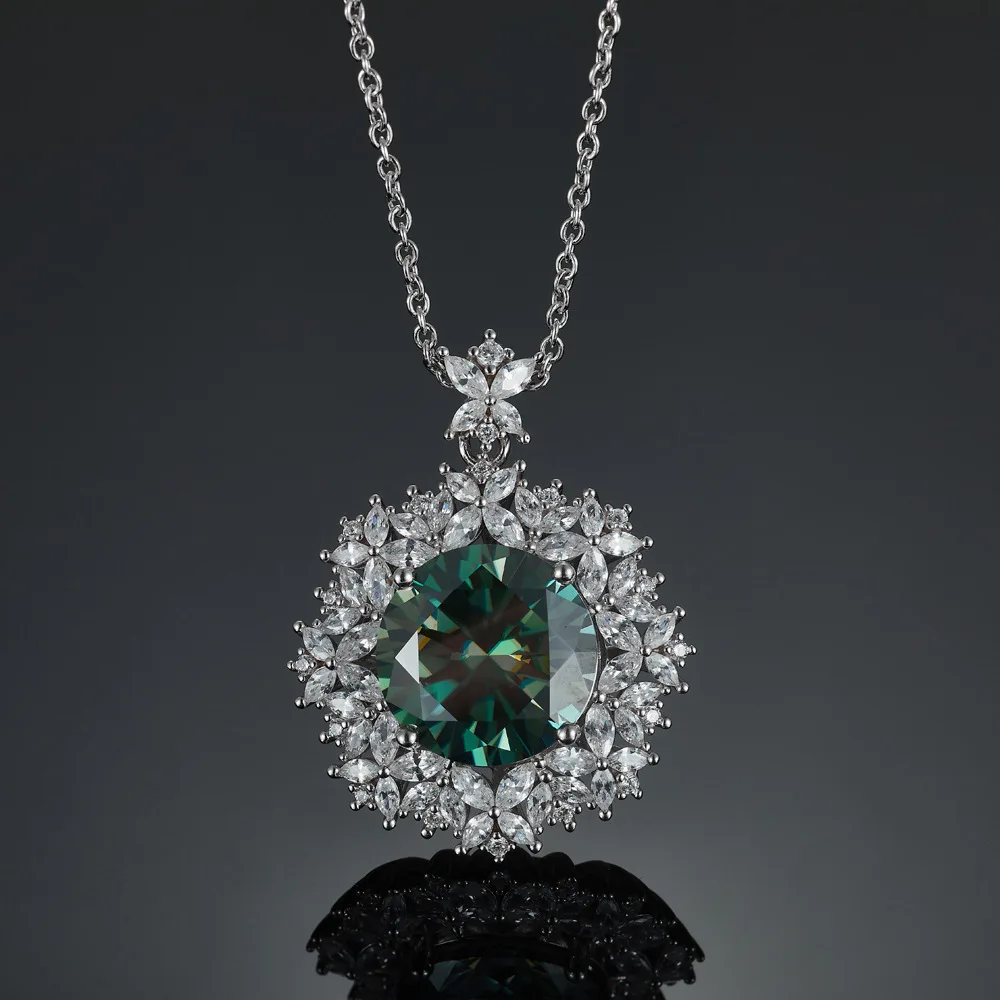 10 Carat Green Moissanite Diamond Pendant Necklace Flower Pendant Neck Chain Fine Jewelry GRA