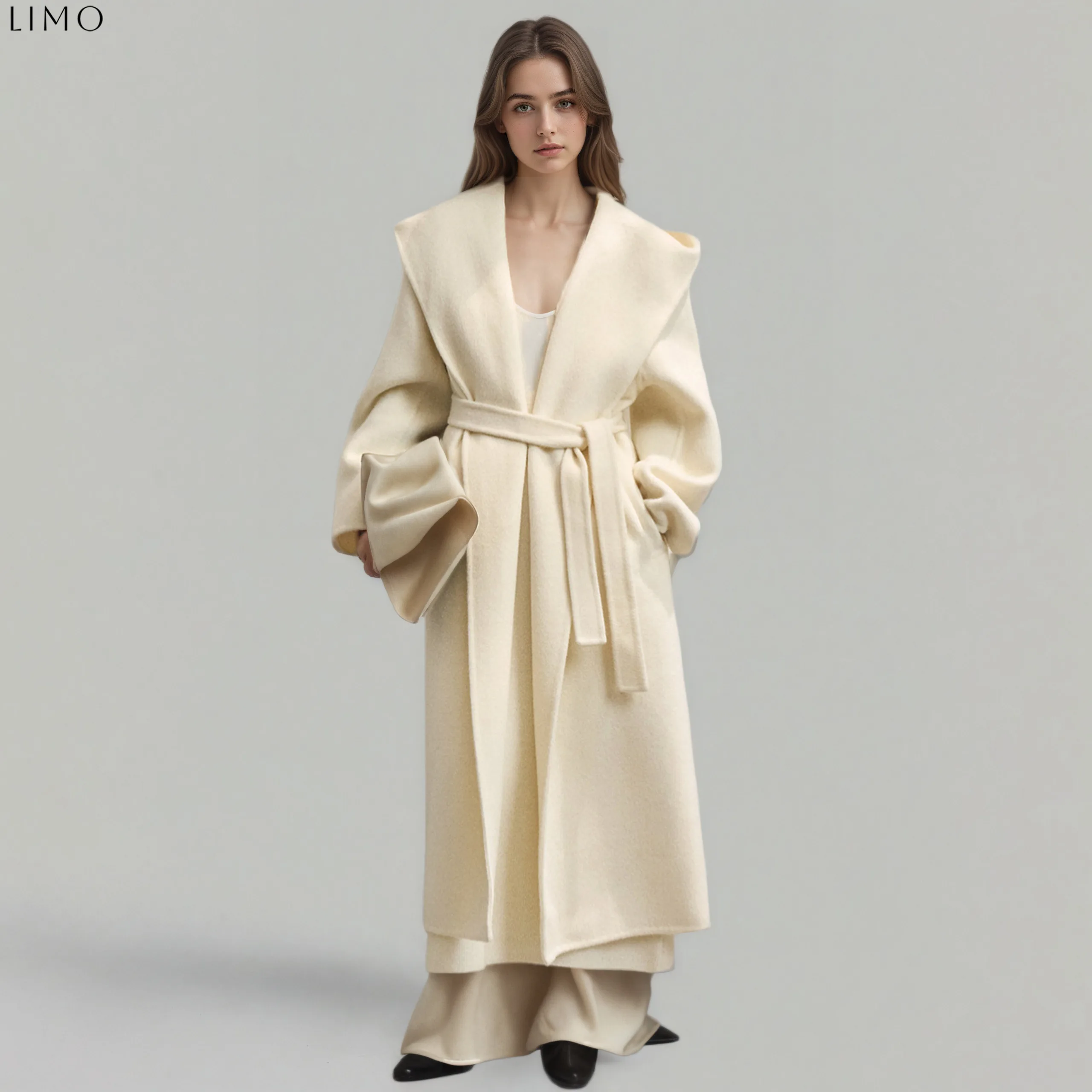

LIMO LIMO 2025 model single-layer coat - highly stylish, showcasing feminine charm, suitable for daily wearV