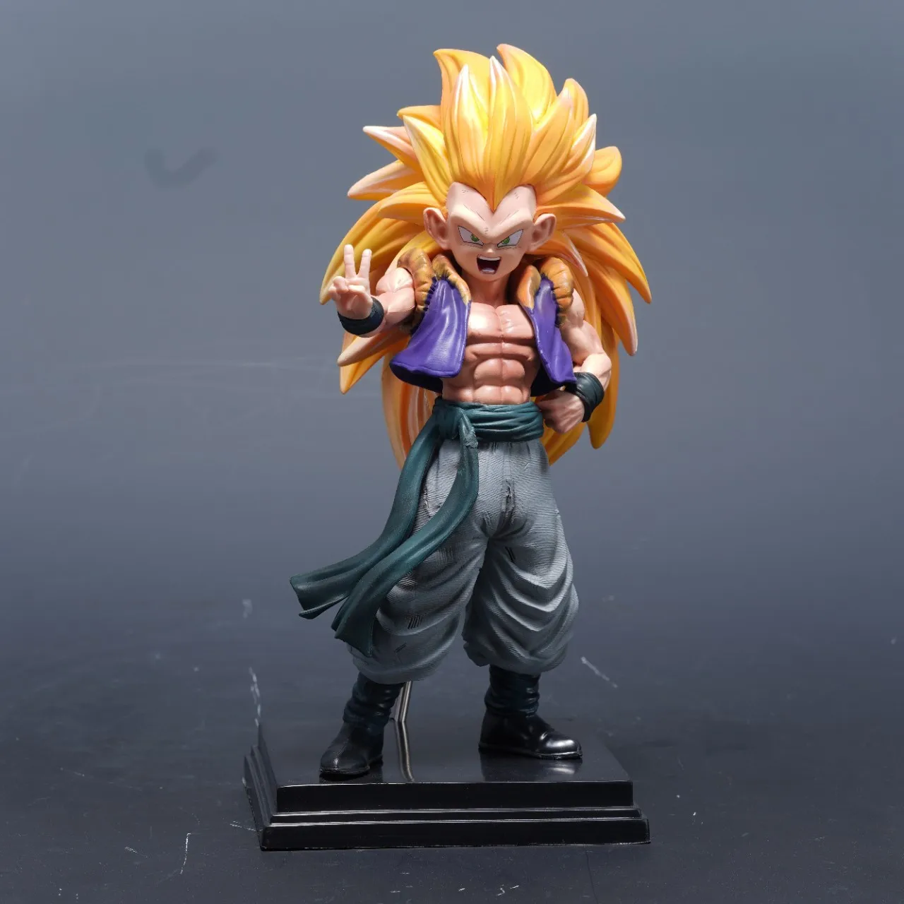 

Dragon Ball Z Anime Figure Supersaiyan 3 Gotenks 22cm Head Carving Accessory Gotenks Action Figure Pvc Models Special Effects