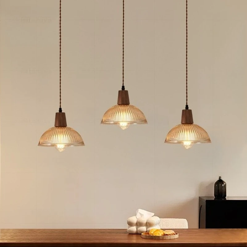 

Black walnut restaurant chandelier antique American dining room dining table small chandelier retro Internet celebrity bar