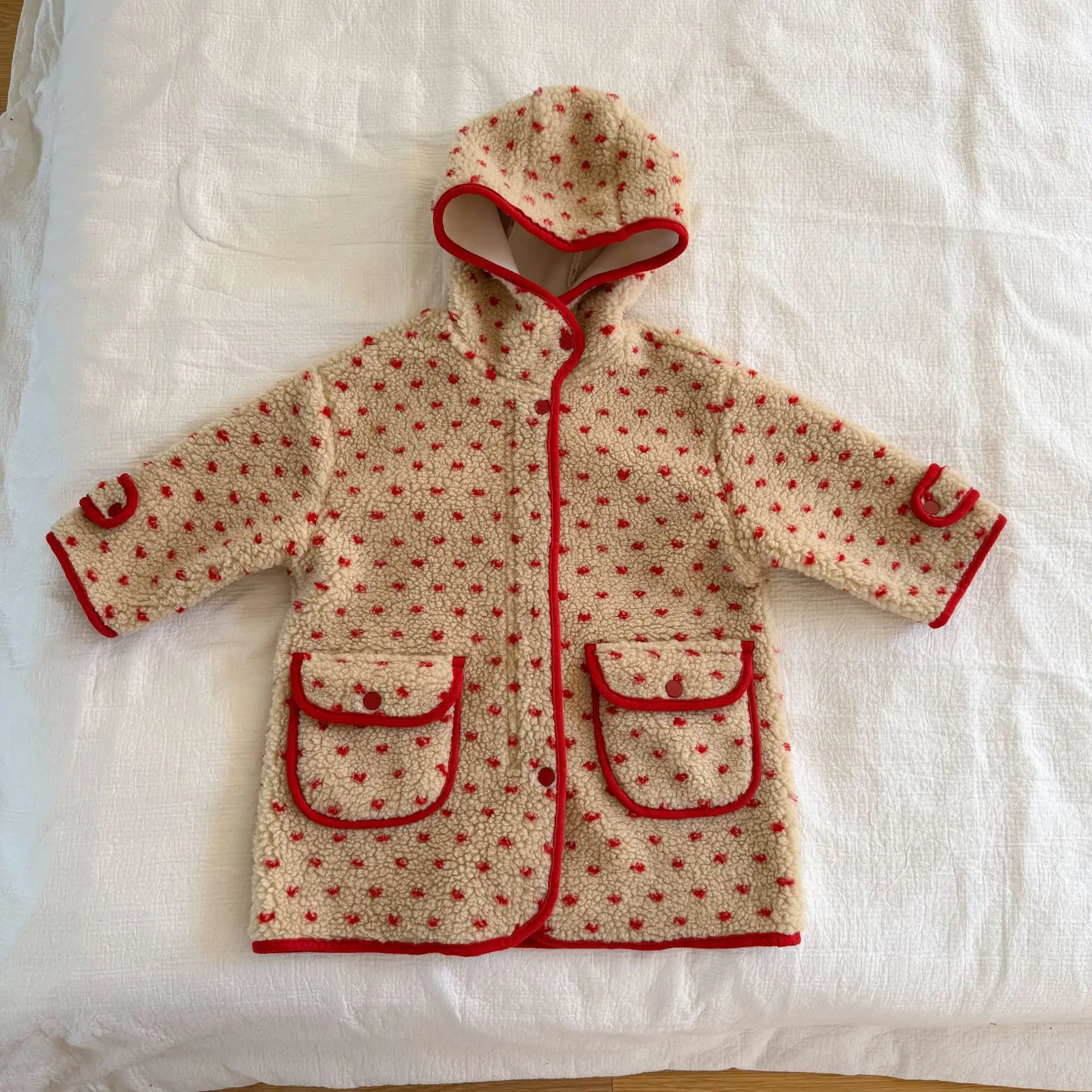 معطف 2025 لخريف وشتاء ملابس أطفال جديدة على الطراز الكوري للأولاد والبنات في معطف صوف الضأن الطويل المنقط #5