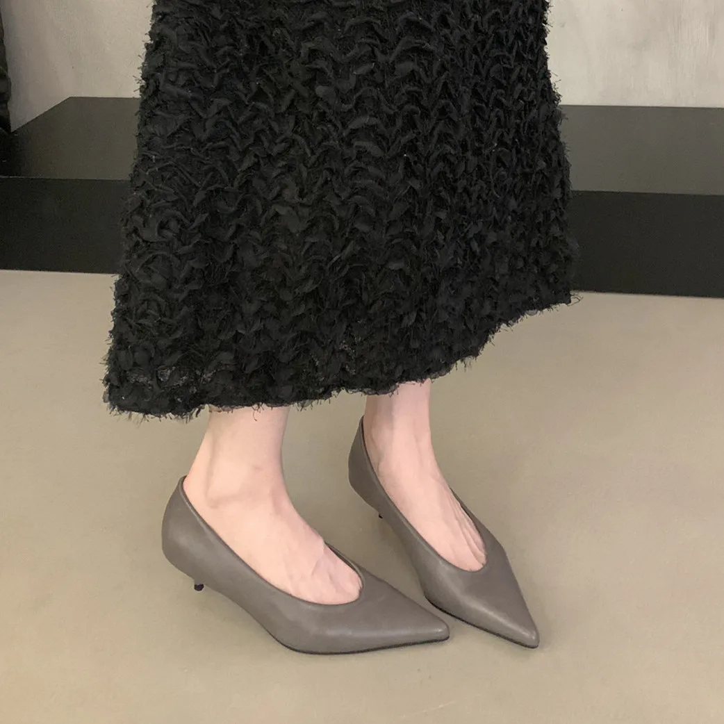 Thumbnail 3 - #2 Compare Pointed Toe Heels Before You Buy