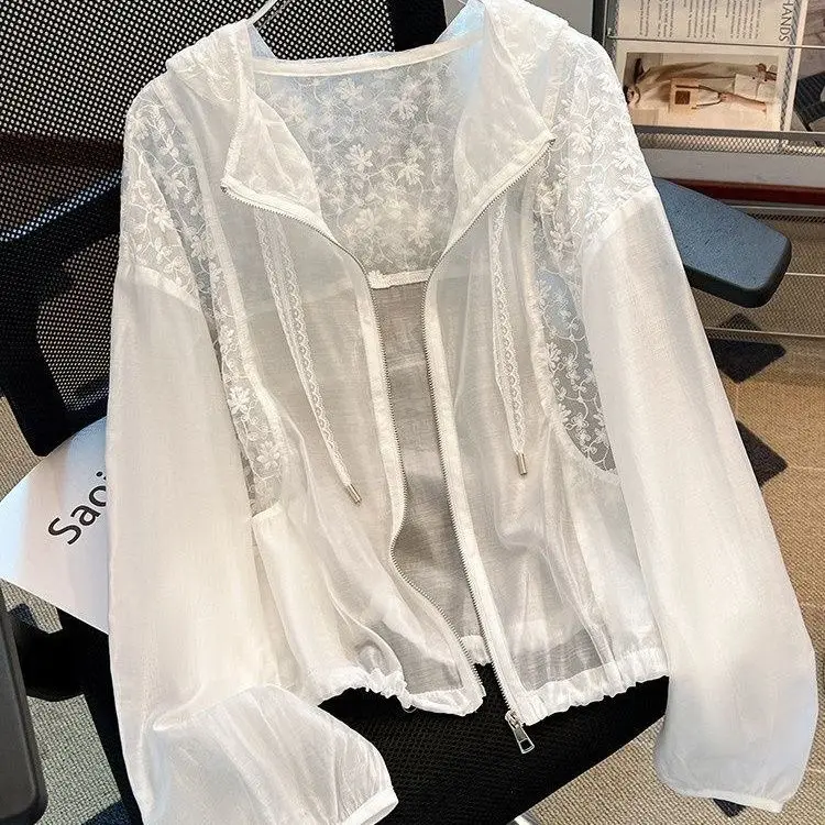 Women's Hooded Sunscreen Jacket Chic Summer Ice Touch Fabric Lace Embroidery Hollow out Ultra Light Outerwear Thin Coat