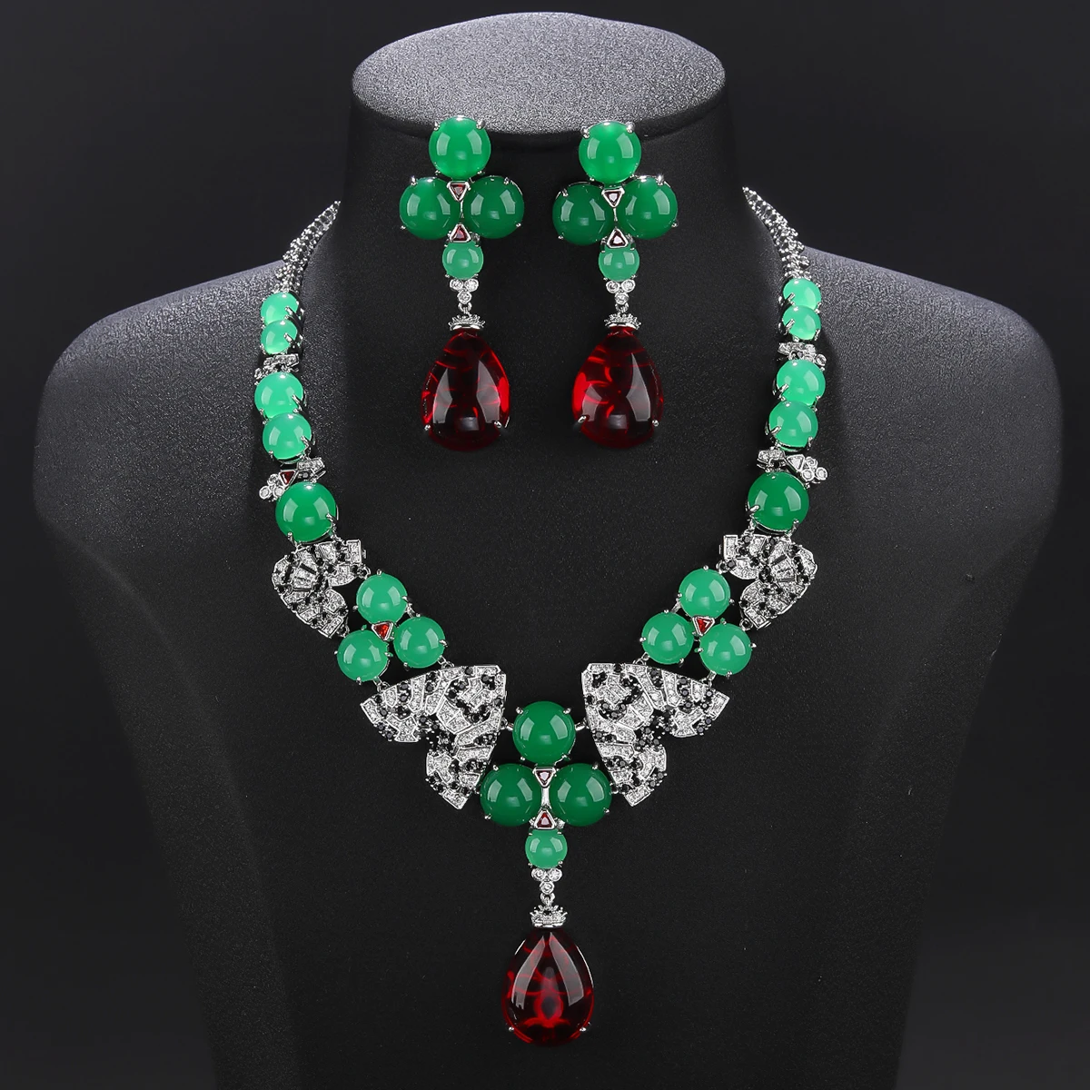 

Beautiful New Design Cubic Zirconia Imitation Chalcedony Necklace Wedding Jewelry Set for Women Party Jewelry Gift CN11571