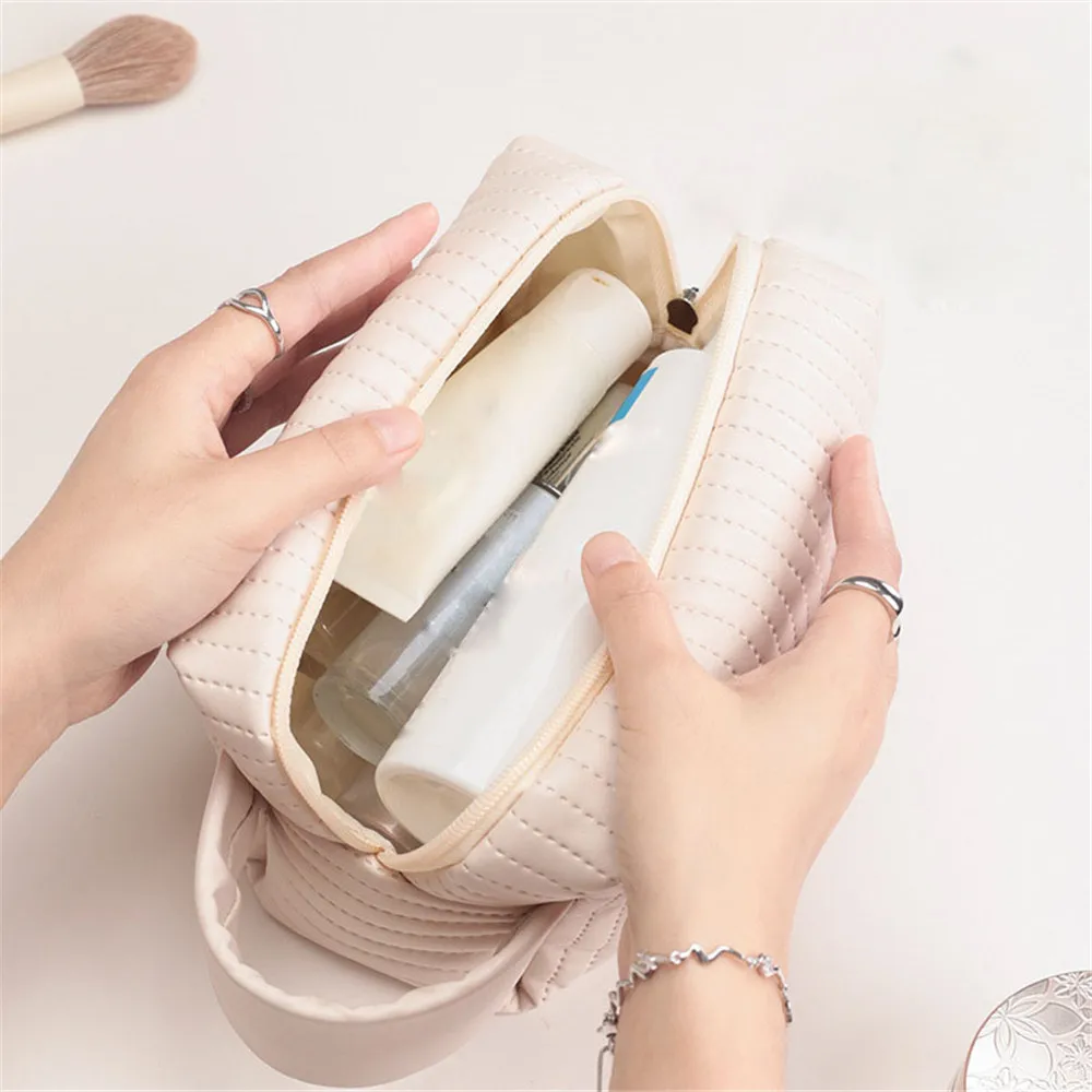 New Large Makeup Bag Leather Cosmetic HandBag Women Girl Portable Toiletries Organizer  Waterproof Bathroom Washbag