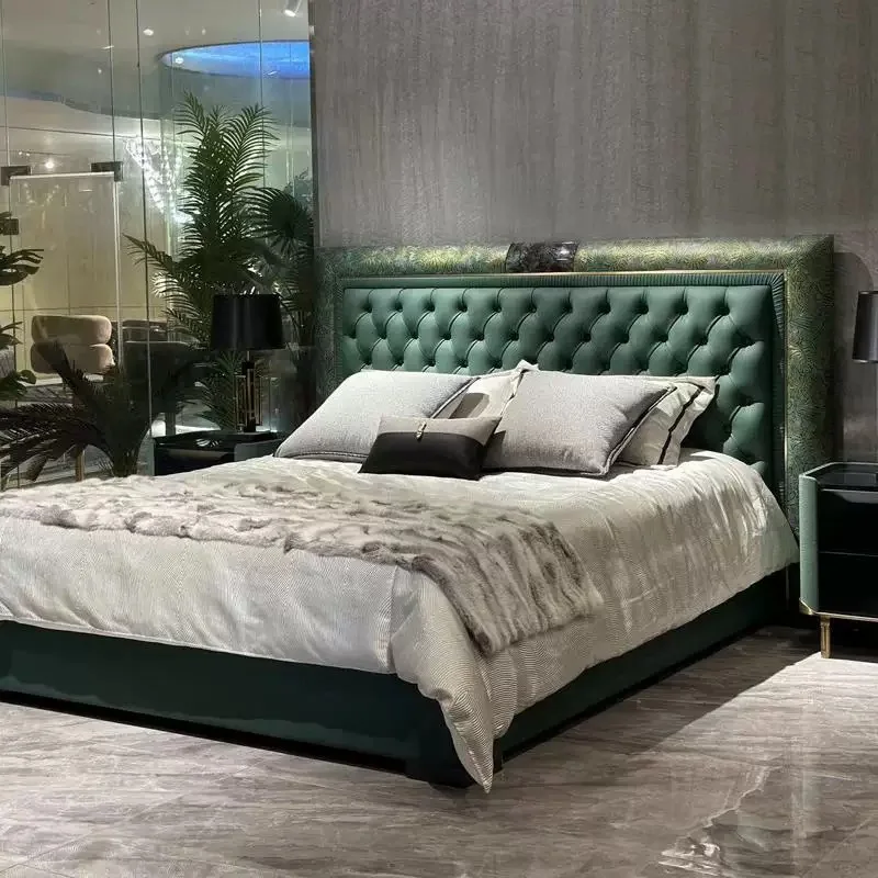 Italienisches Lederbett, modernes, schlichtes Hochzeitsbett aus erstklassigem Rindsleder für das Hauptschlafzimmer, mattes Lederbett