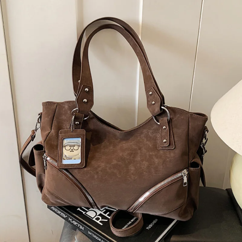 

Retro Frosted Women's Handbag American Studded Cool Motorcycle Bag Large Capacity Shoulder Bag High-end Punk Style Crossbody Bag