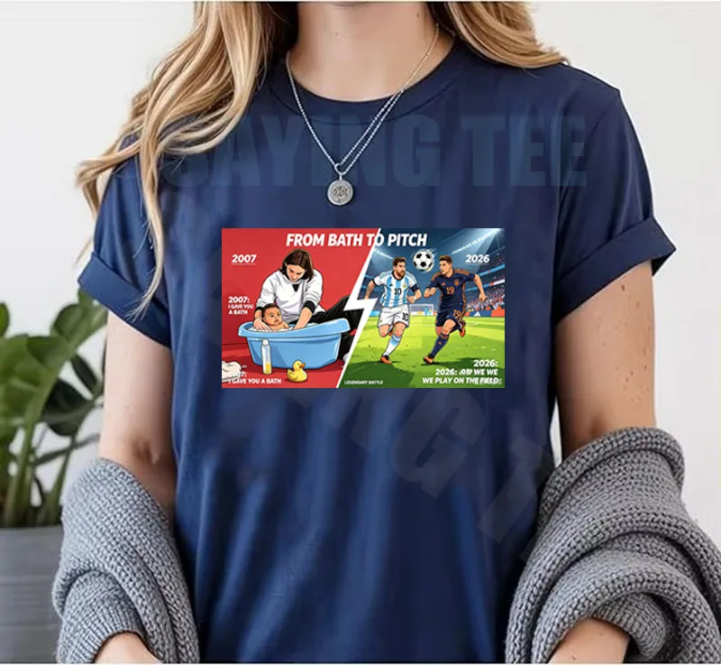 Messi Wasch- und Bade-T-Shirt: Messi-gesegnetes Meme-Fan-T-Shirt im Y2K-Cartoon-Stil für den Fußballspieltag 2026 – PK Yamal Kleidung – Detail 4