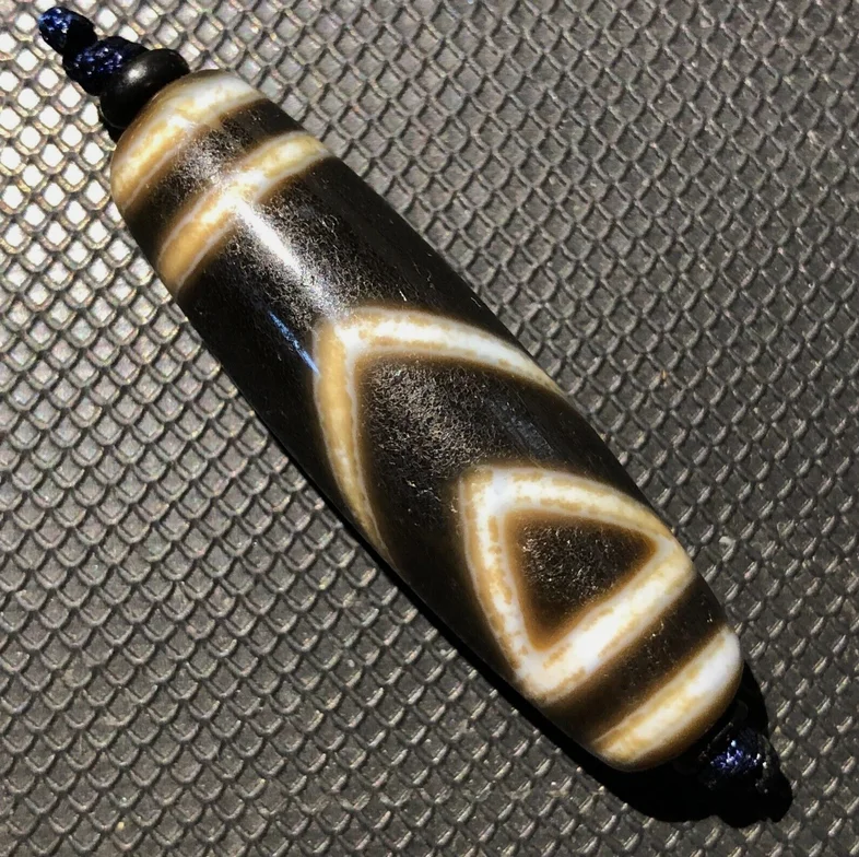 Amulette en Agate Tibétaine, Puissance Magique, Totem à 1 Œil, Perle DZi, 12 x Rivière, mmC2043