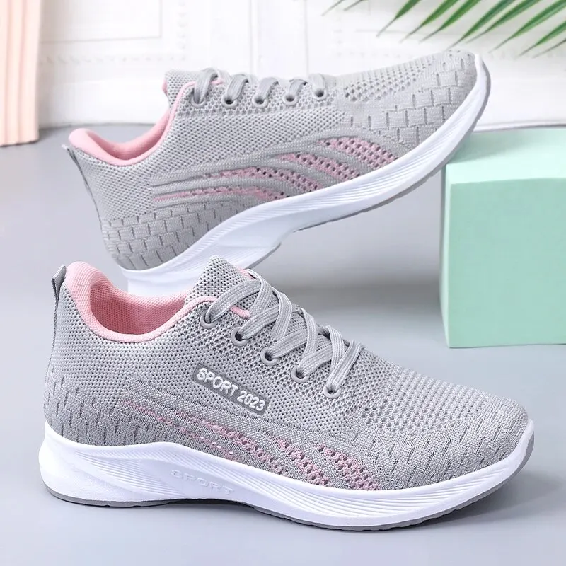 2023 Spring/Summer New Flat Bottom Mesh Sports Women's Casual Soft Sole Lightweight Running Shoe