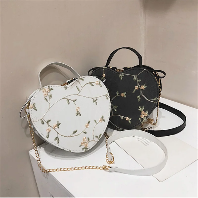 2024 New Lace Shoulder Bag Peach Heart Women Bags Embroidery Handbag Portable Girl Diagonal Bag Heart-shaped Chain Bag For Girl