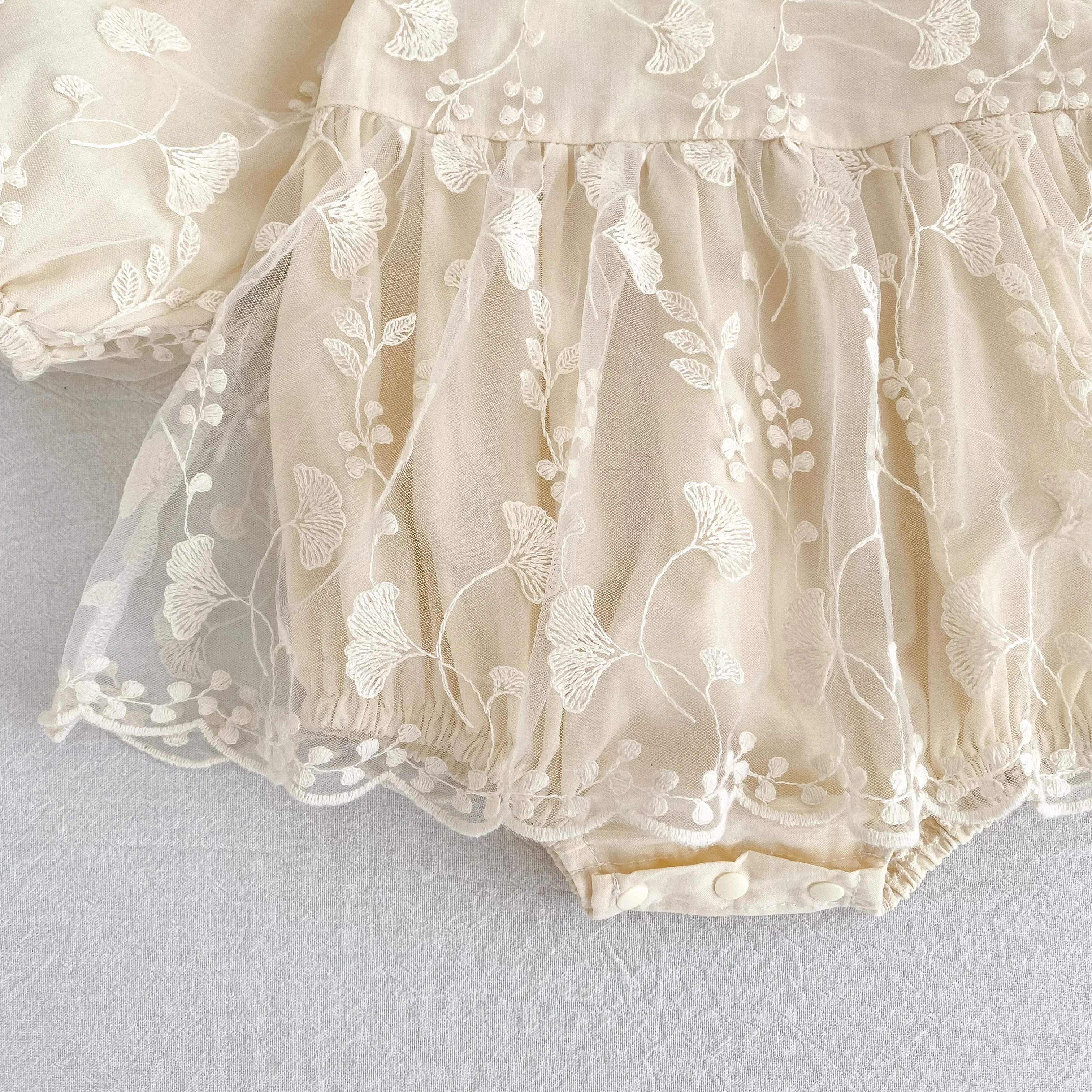 Baby-Mädchen-Strampler aus Spitze, langärmelig, mit Stickerei, Peter-Pan-Kragen, Body, Neugeborenen-Overall, beige, Geburtstags-Foto-Outfit, 0-24 Monate – Detail 11