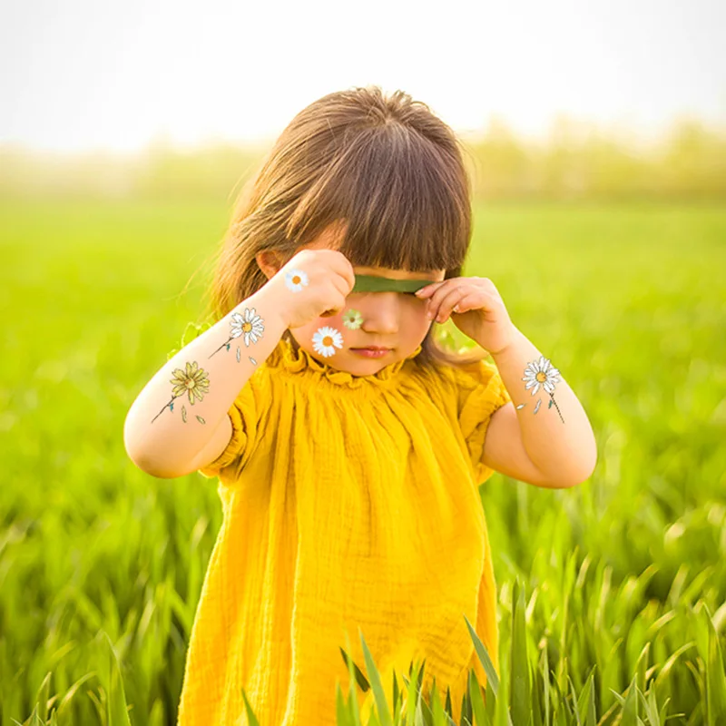 10 шт., маленькая татуировка с изображением ромашки, маленькая татуировка с цветком, маленькая свежая временная детская татуировка на шею, запястье, руку, наклейки, детские игрушки