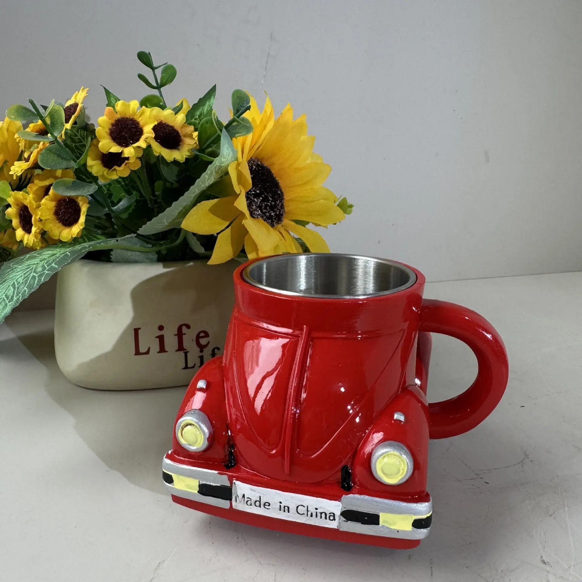 

Gifts Funny Beetle Shaped Coffee Mug Novelty Unique Car-Shaped Tea Cup Handmade Beetle-Shaped Coffee Cup for Desktop Ornament