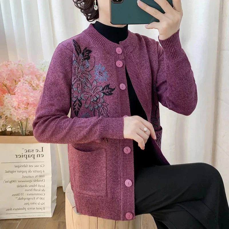 Middle-Aged And Elderly mothers Spring Autumn New  Knitted Cardigan Loose Sweater Coat Knitted Outside Keep Warm Primer Shirt  