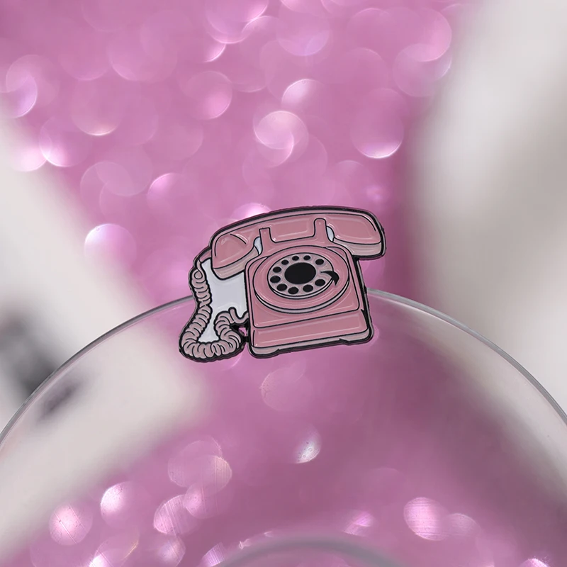 90er Jahre Band Telefon Kamera Emaille Pin Retro Vintage Musik Kassette Anstecknadel Abzeichen Old-School Nostalgische Schallplatte Broschen Schmuck – Detail 7