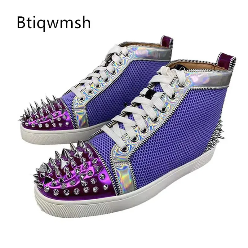 

Фиолетовые кроссовки с шипами, мужские туфли с круглым носком, серебряные заклепки, высокие кеды на плоской подошве, женская модная повседневная обувь